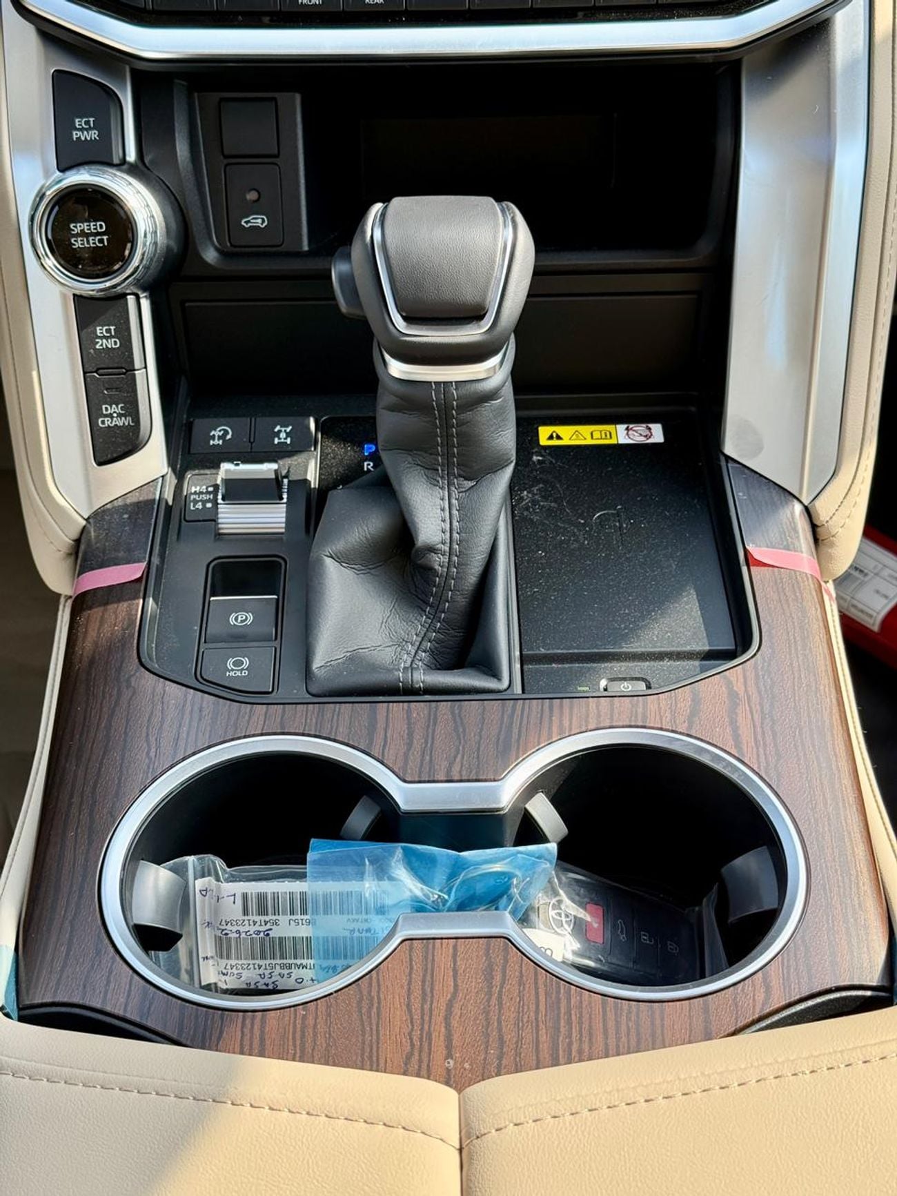 تويوتا لاند كروزر Toyota Land Cruiser GXR 4.0L 2026 White