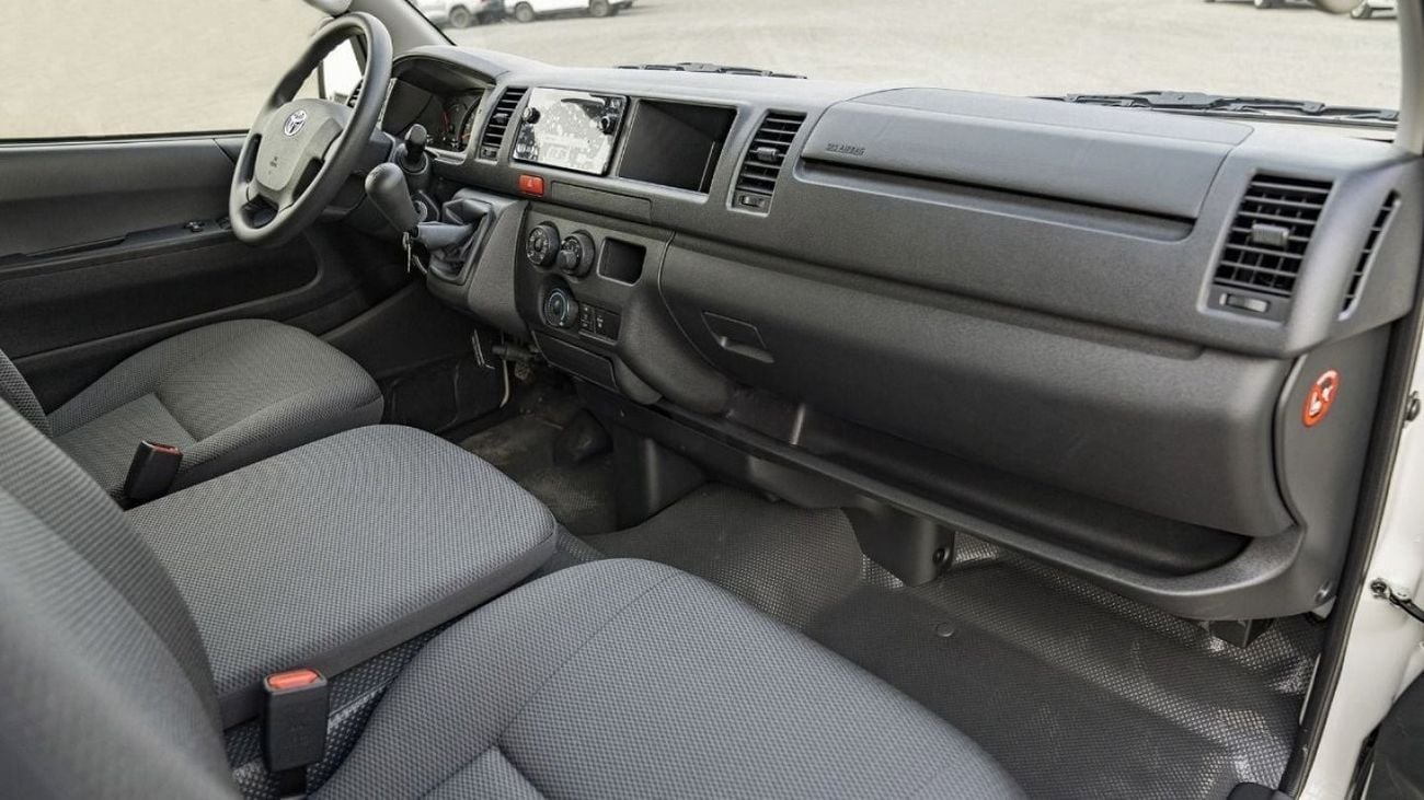 تويوتا هاياس TOYOTA HIACE HR 2.7P MT 15 SEATER MY2025 - WHITE