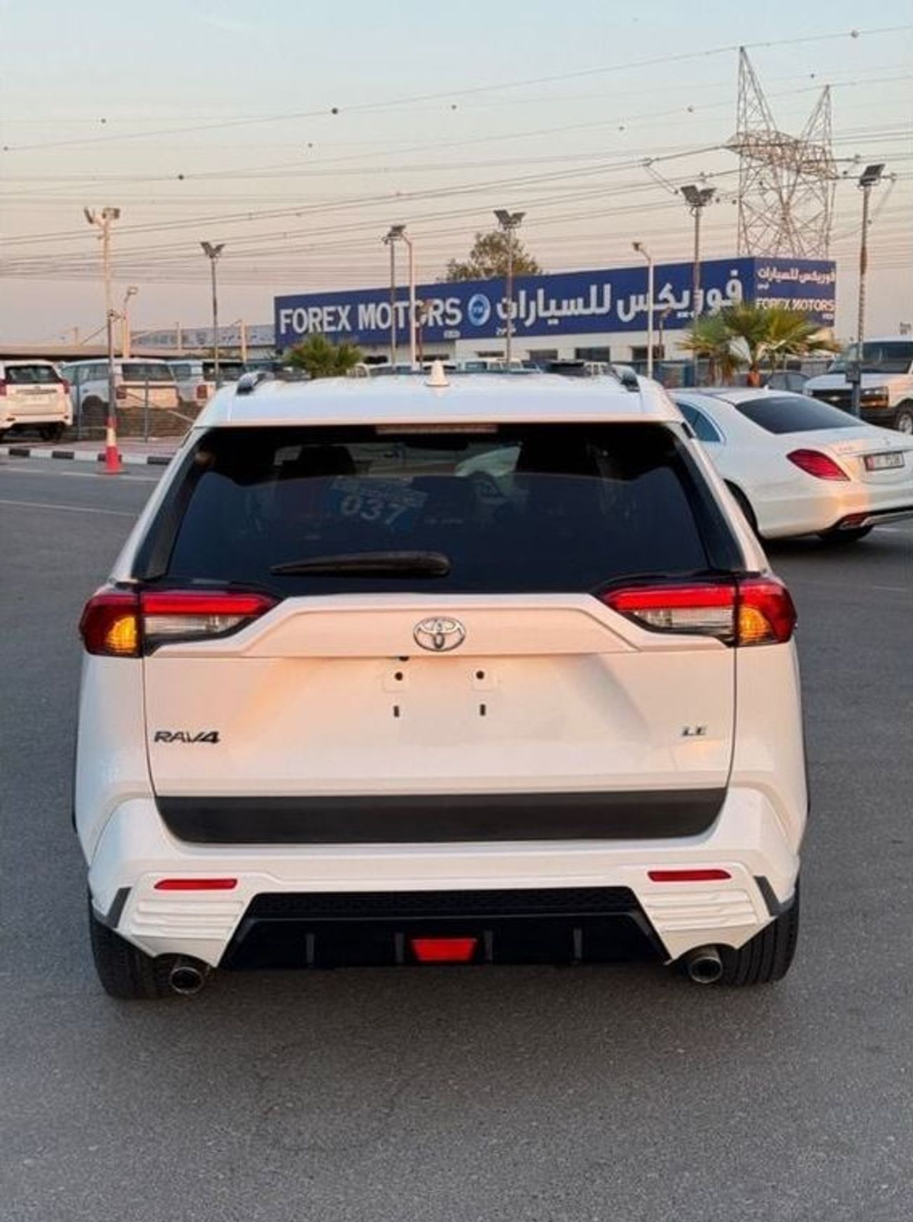 Toyota RAV4 2021 LE ADVENTURE KIT 4WD US SPEC