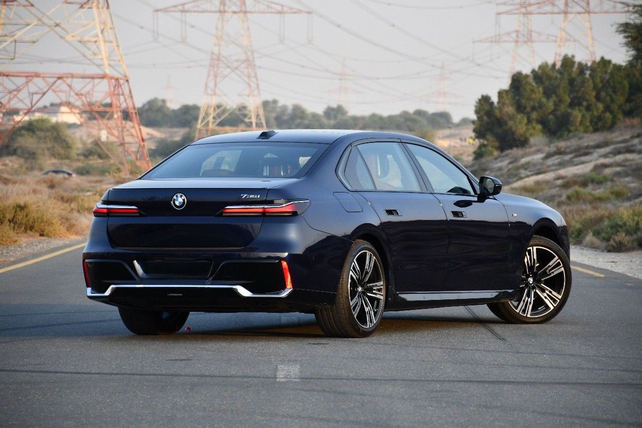 بي أم دبليو 735i BMW 735I  M KIT 2026  GCC