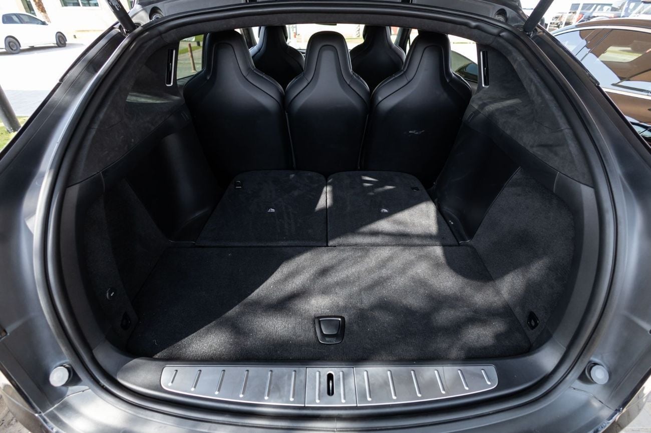 تسلا موديل اكس