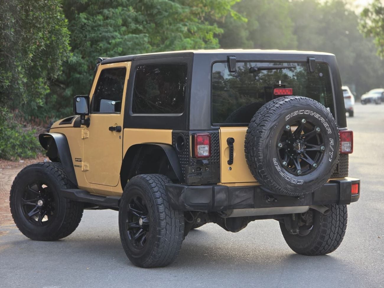 Jeep Wrangler Sport 3.6L A/T JEEP WRANGLER 2014 GCC // ORGINAL PAINT // PERFECT CONDITION // ACCIDENT FREE