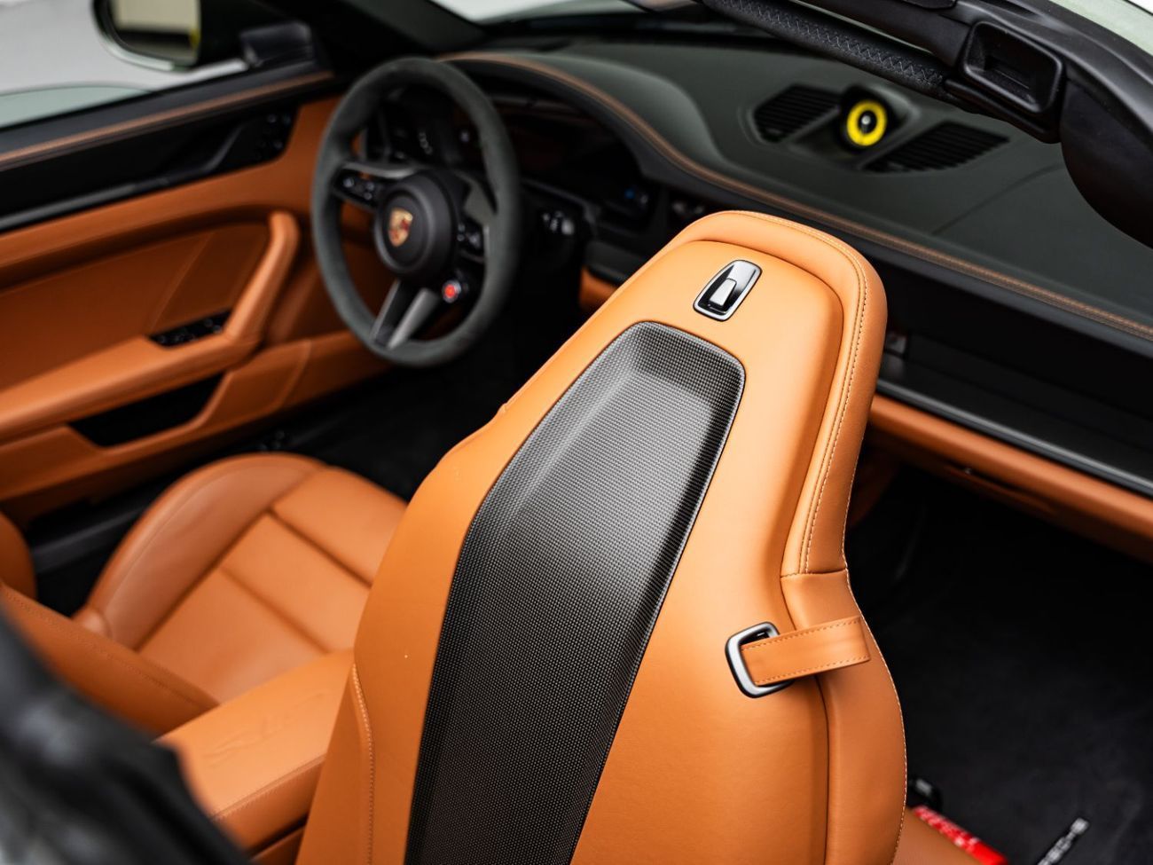 Porsche 911 Targa 4GTS 3.0L (475 HP) 2025 Porsche 911 Targa 4 GTS, 2027 Porsche Warranty, Paint To Sample, Very