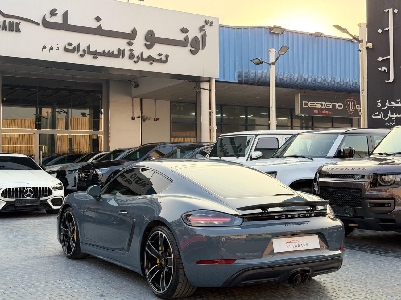 Porsche 718 Cayman Std 2.0L A/T