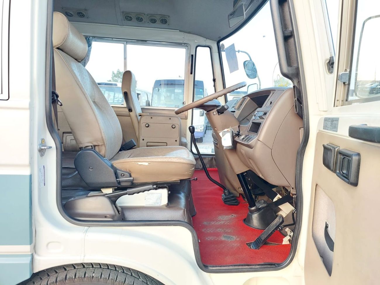 نيسان سيفيليان NISSAN CIVILIAN BUS RHD 1993 MODEL 3.5 L DIESEL MANUAL(PM30153)