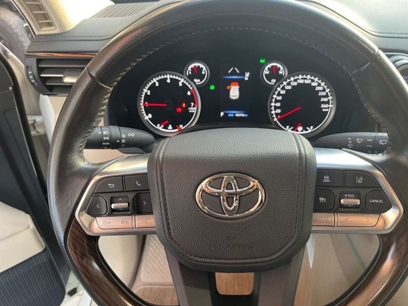 تويوتا لاند كروزر GXR