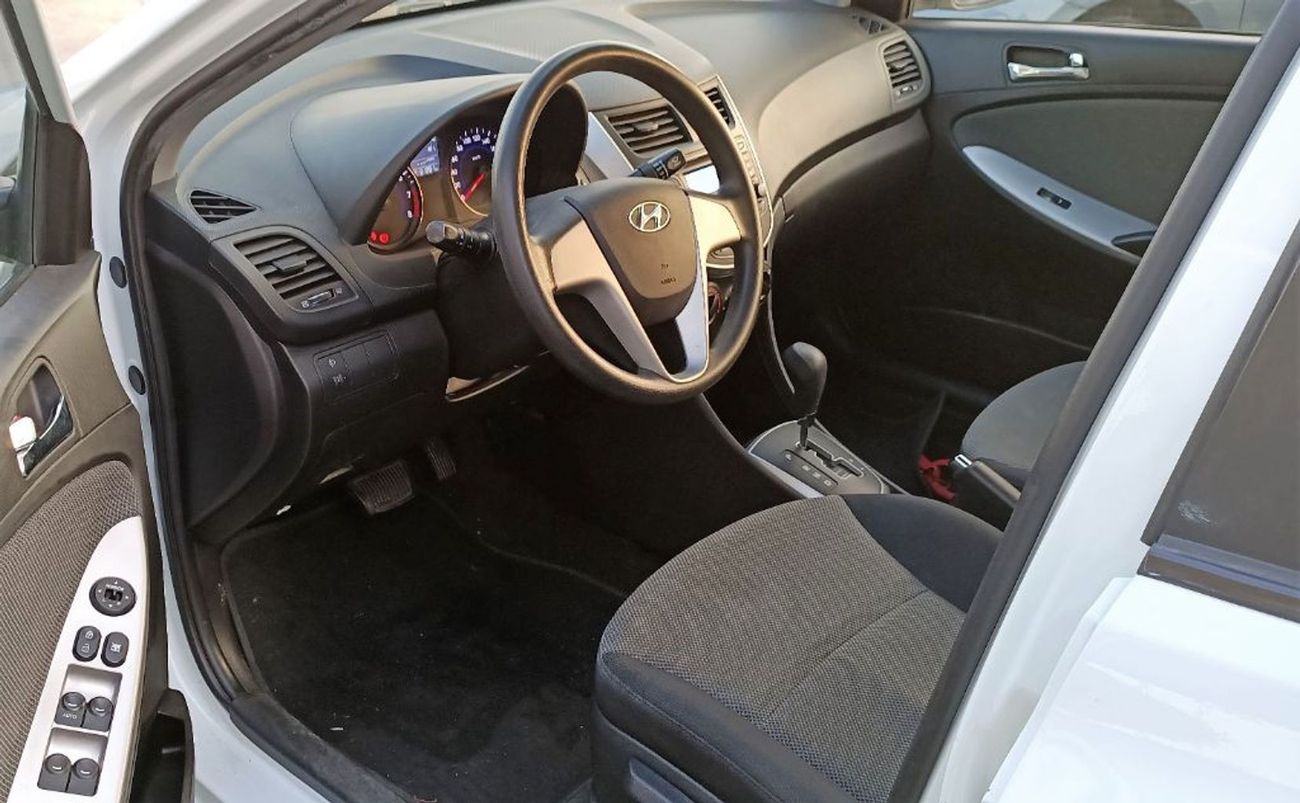 Used HYUNDAI ACCENT / ACCIDENTS FREE 2015 for sale in Dubai 303271