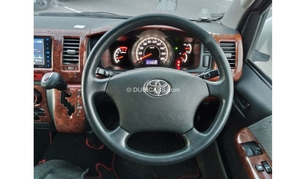 تويوتا هاياس TOYOTA HIACE RIGHT HAND DRIVE (PM1005)