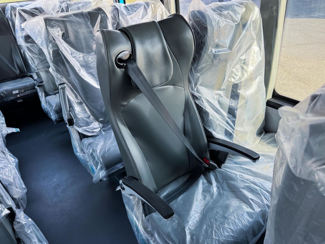 Mitsubishi Fuso FA 4D37 3.9L RWD / Comfortable Eco Friendly 37 Seater Bus / Diesel / Book Now!