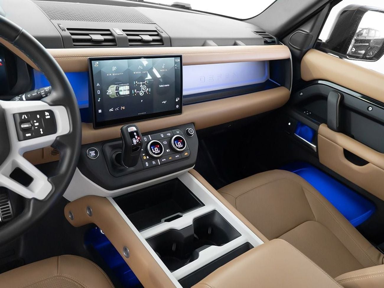 لاند روفر ديفندر P400 110 X-Dynamic HSE 3.0L (5 Seater)