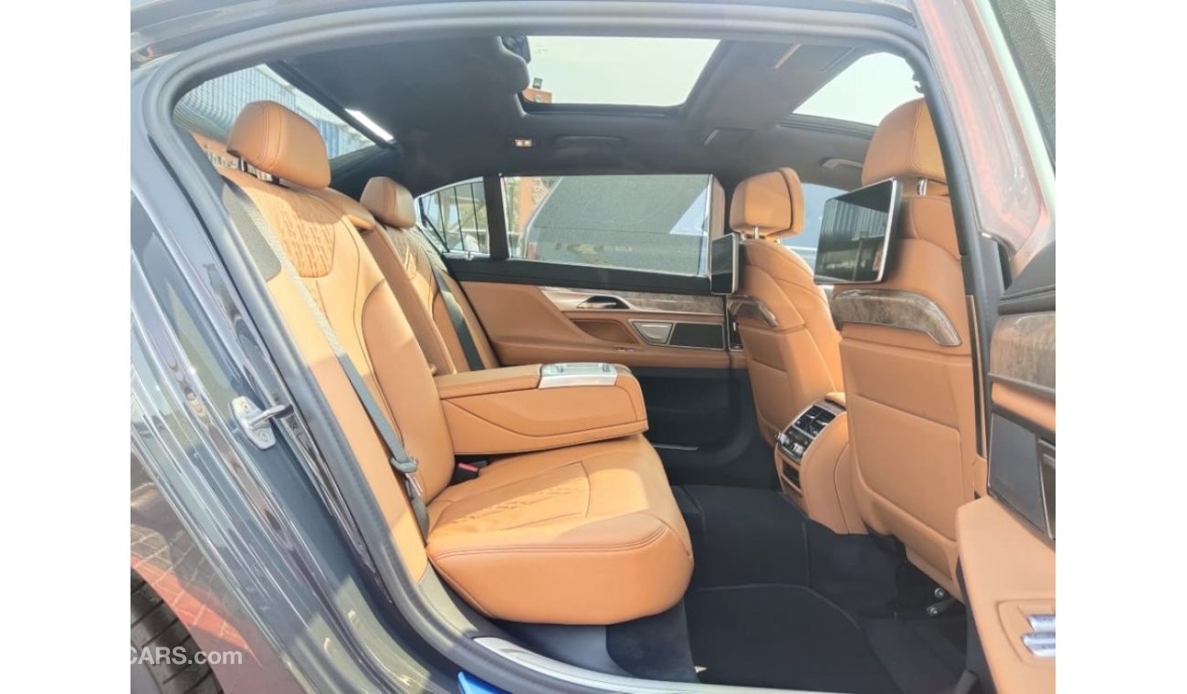 بي أم دبليو 730 Li M Sport Full Option 2021 GCC