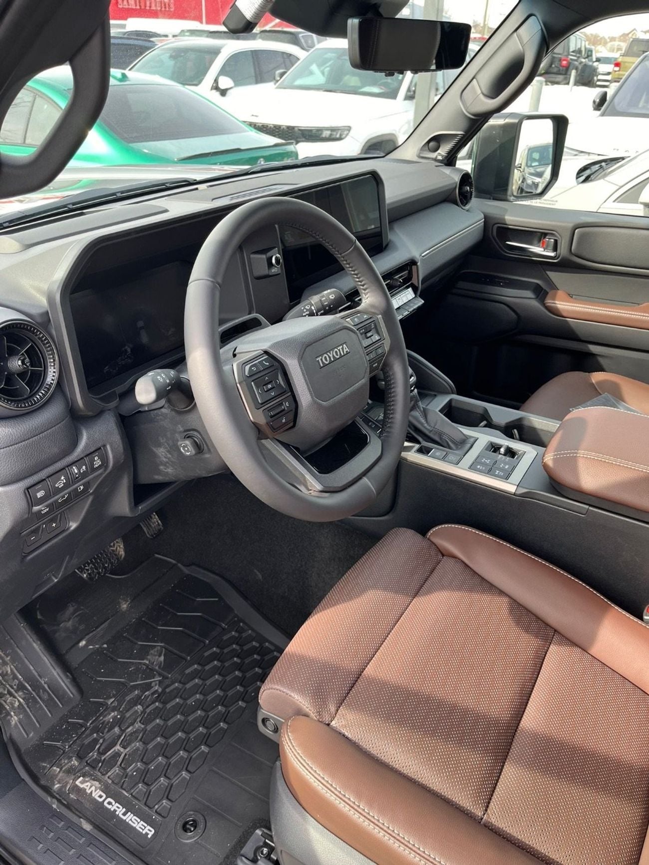 تويوتا برادو 26/26 PREMIUM HYBRID MAX