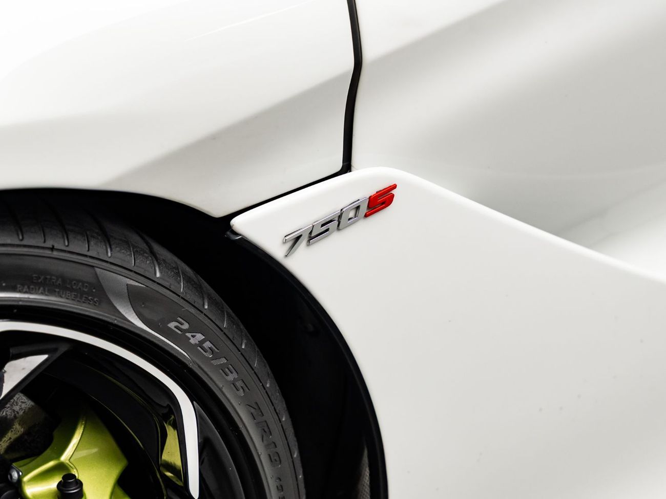 مكلارين 750S سبايدر 2024 Mclaren 750s Spider, 2027 Mclaren Warranty, MSO, Full Service History, Low KMs, GCC