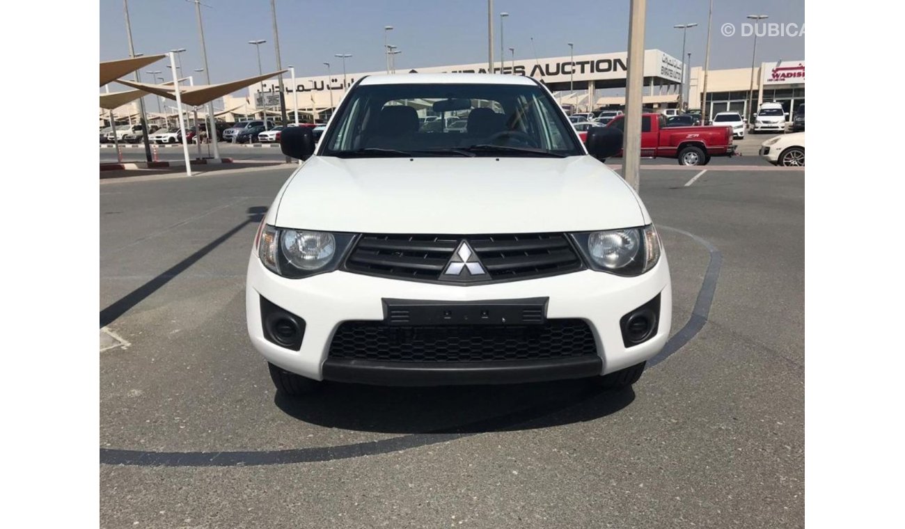 ميتسوبيشي L200 بكب بحالة ممتازة جداL200 ميتسوبيشي