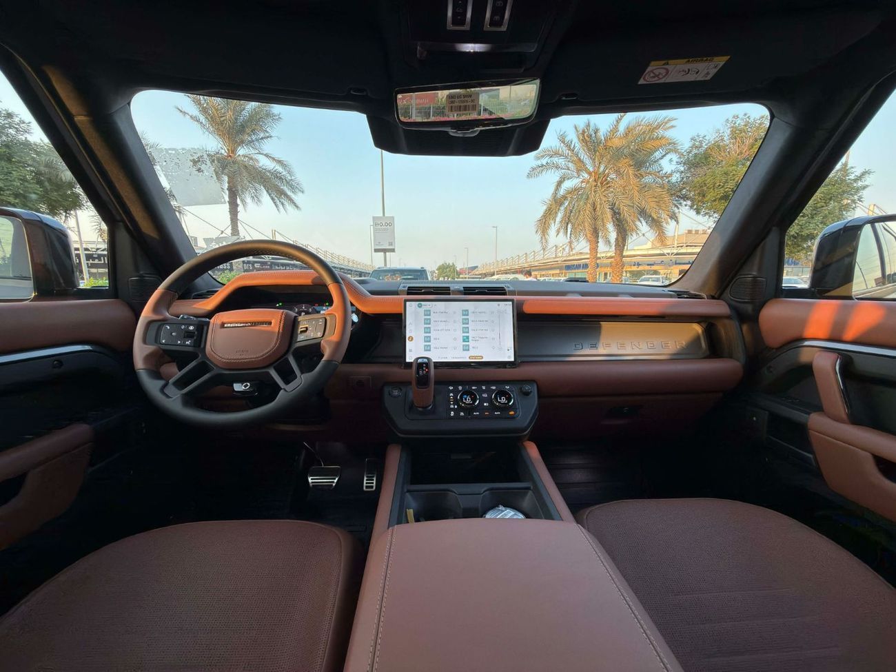 Land Rover Defender 110 P635 OCTA V8 **2025**GCC SPEC UNDER WARRANTY