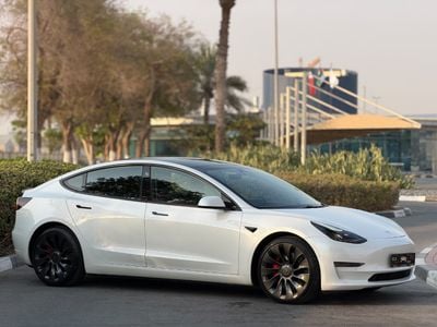 Tesla Model 3 PERFORMANCE