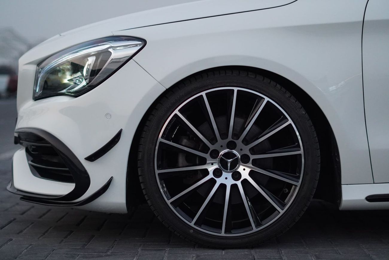 Mercedes-Benz CLA 250 4MATIC