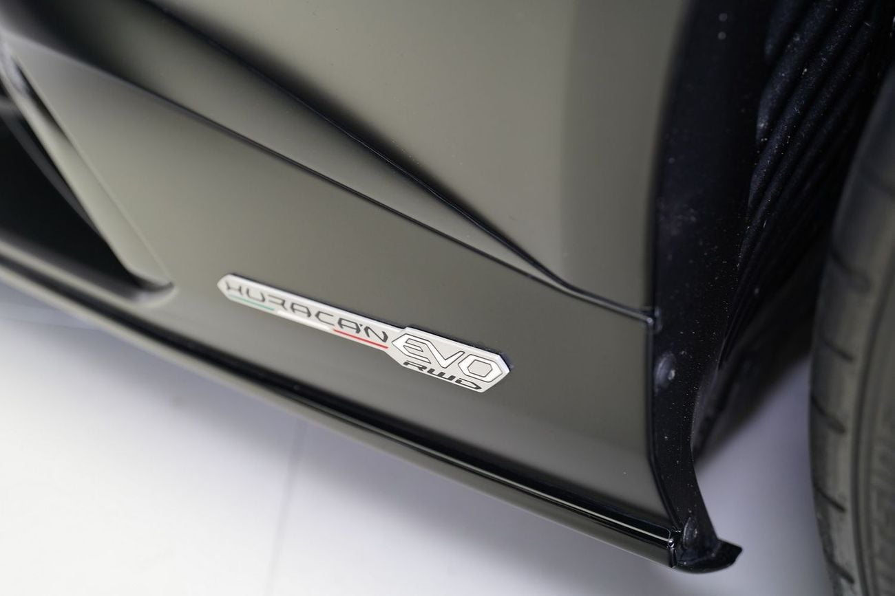 Lamborghini Huracan EVO Coupe AKRAPOVIC