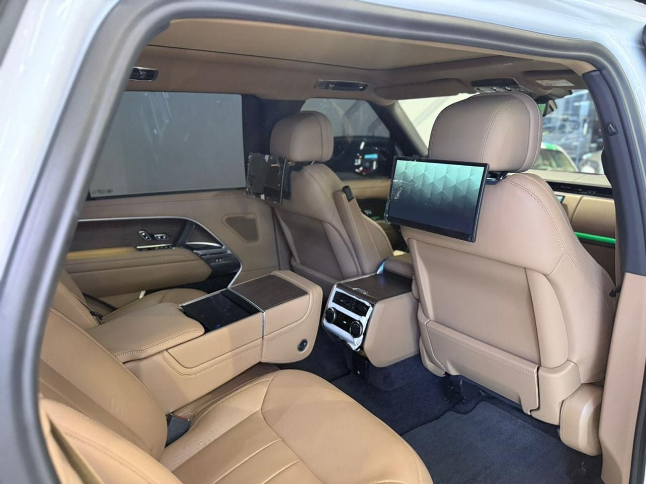 لاند روفر رينج روفر AUTOBIOGRAPHY LWB P530 AUTOBIOGRAPHY LWB P530