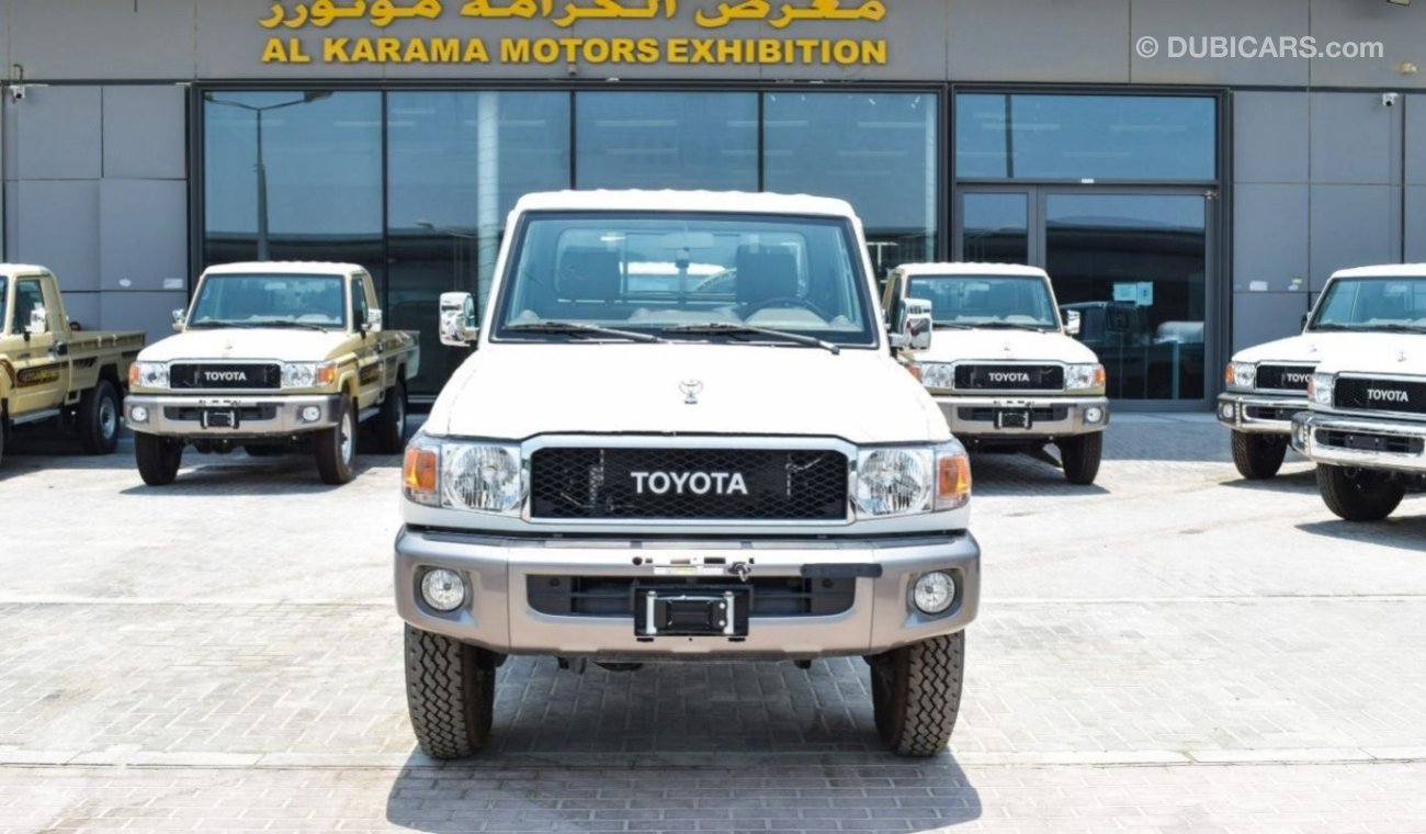 Toyota Land Cruiser Pick Up Toyota Land Cruiser Pick UpLX V6 4.0ltr,petrol winch, difflock, 4/4, power window, center lock, wood