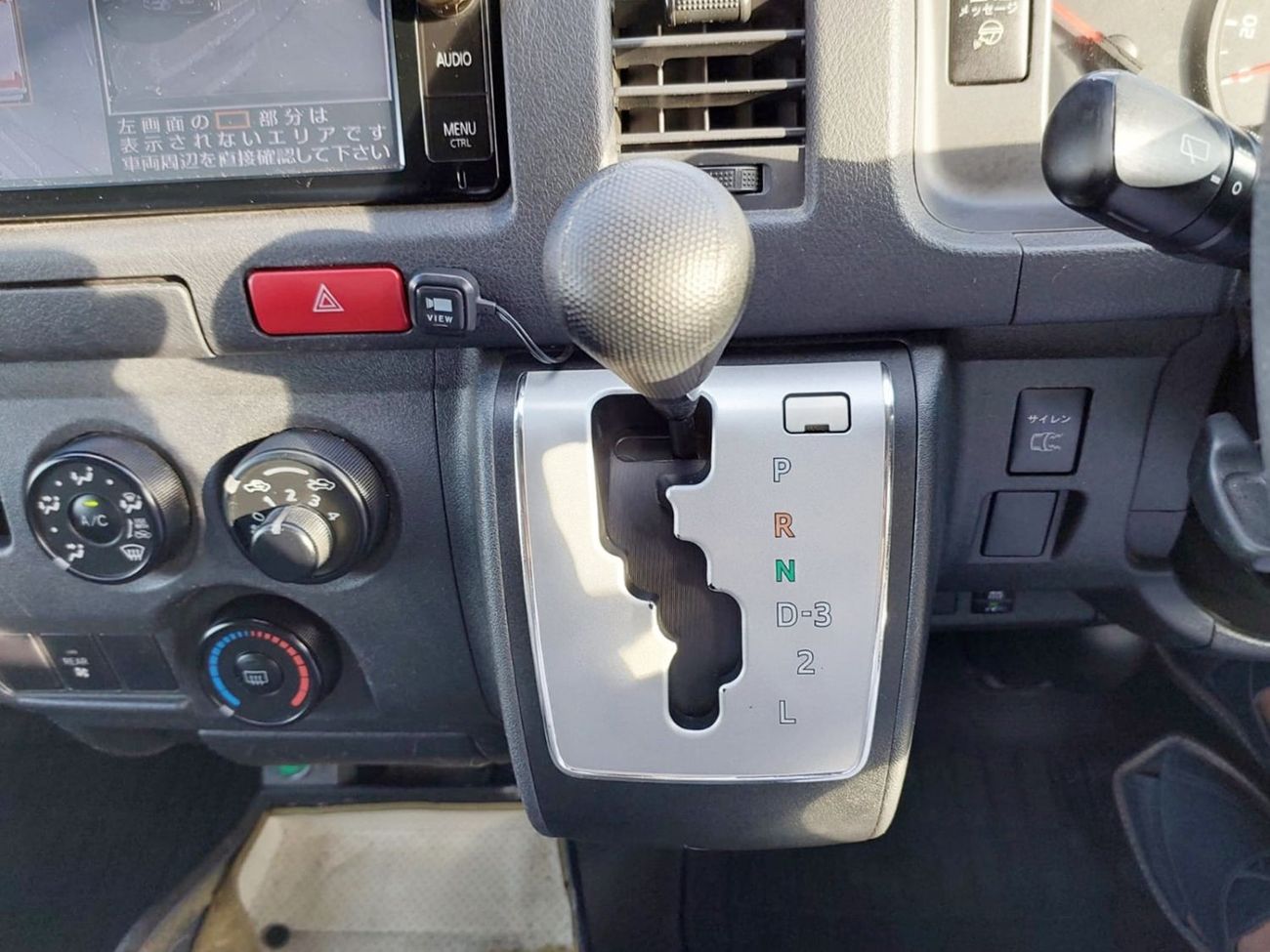 Toyota Hiace TOYOTA HIACE VAN RIGHT HAND DRIVE(PM14734)