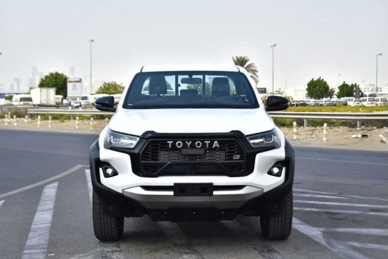 تويوتا هيلوكس GR Sport 2.8L