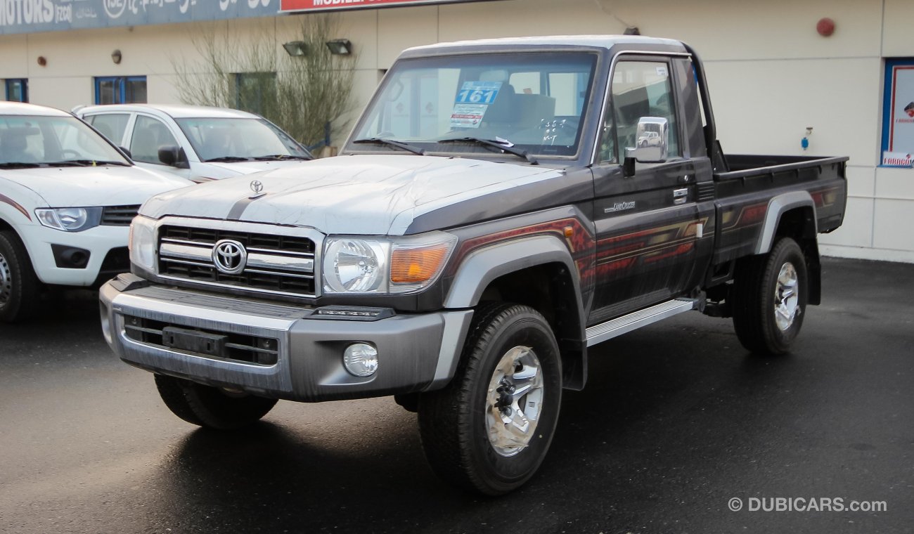 Toyota Land Cruiser Pick Up LX V6