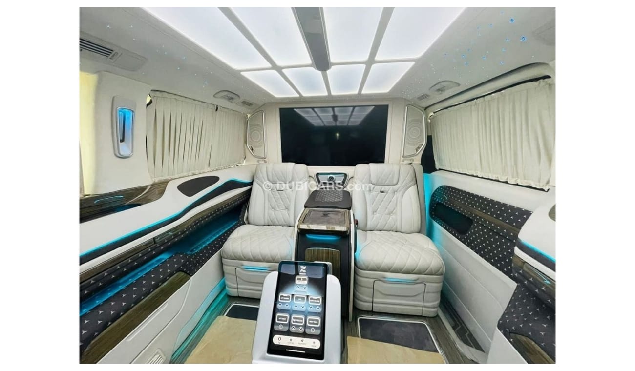 مرسيدس بنز V 250 الفئة V برابوس مع مقصورة VIP كاملة