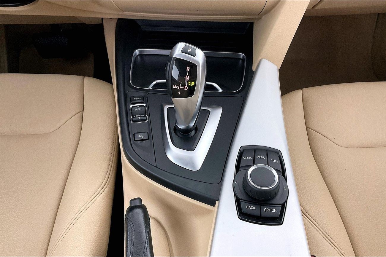 BMW 318i Standard| 1 year free warranty | Exclusive Eid offer