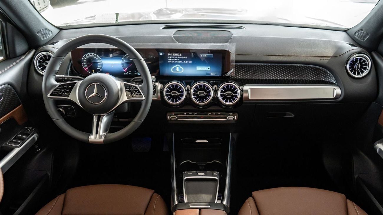 مرسيدس بنز GLB 220 2025 | MERCEDES GLB 220 FASHION