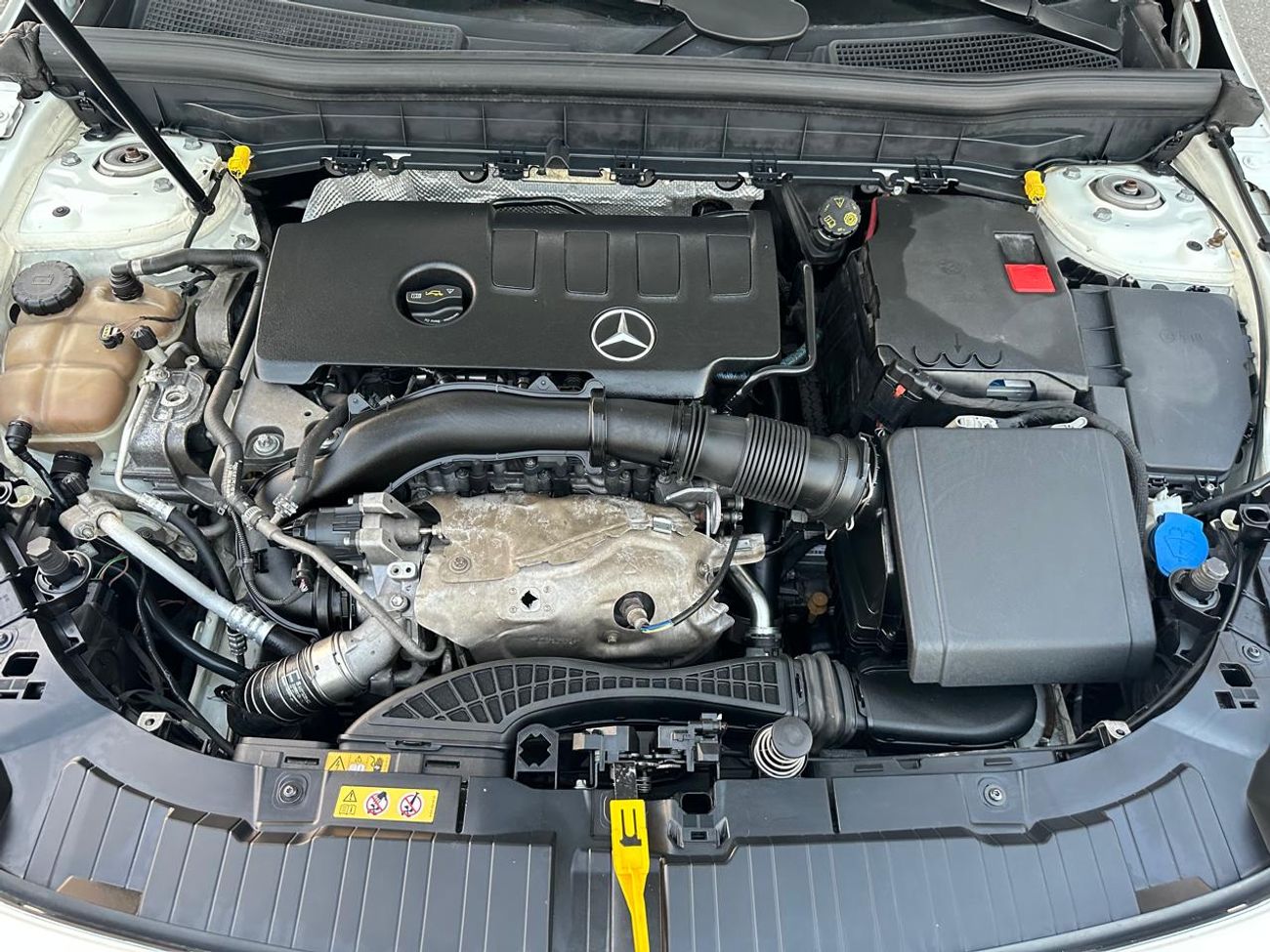 Mercedes-Benz GLB 250 Mercedes GLB 250 AMG_GCC_2021_Excellent Condition _Full option