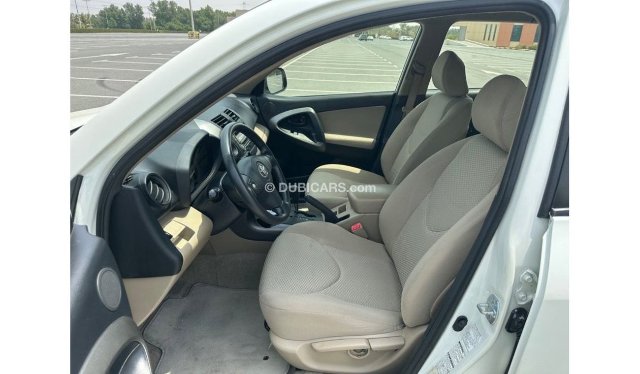 Toyota RAV4 MODEL 2012 GCC CAR PERFECT CONDITION inside and outside f