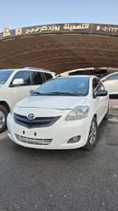 Toyota Yaris BASE