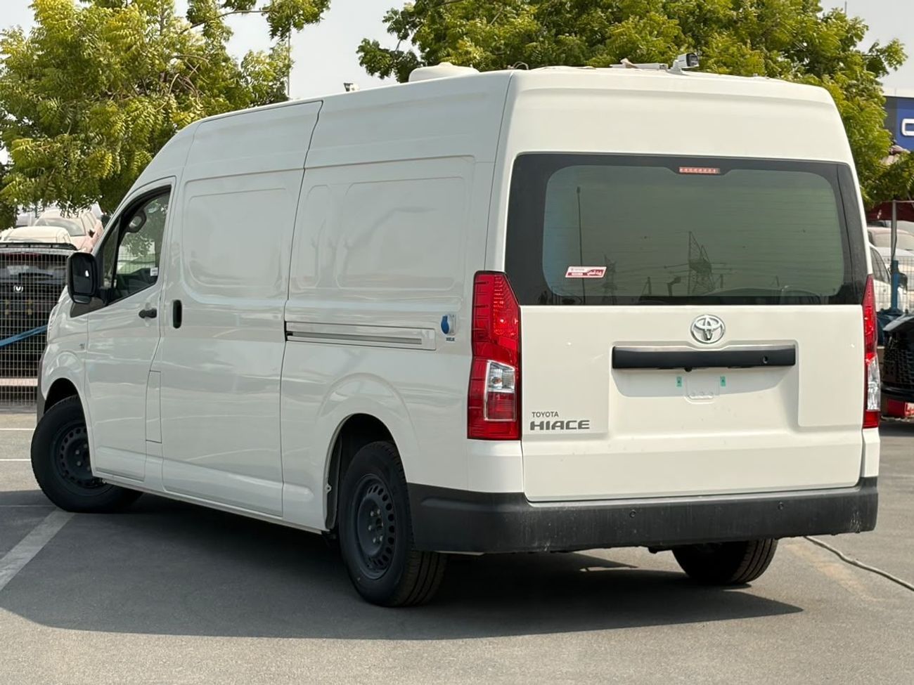Toyota Hiace HIGHROOF | 3.5L V6 PETRO  M/T  | EMERGENCY MEDICAL AMBULANCE | MY2026