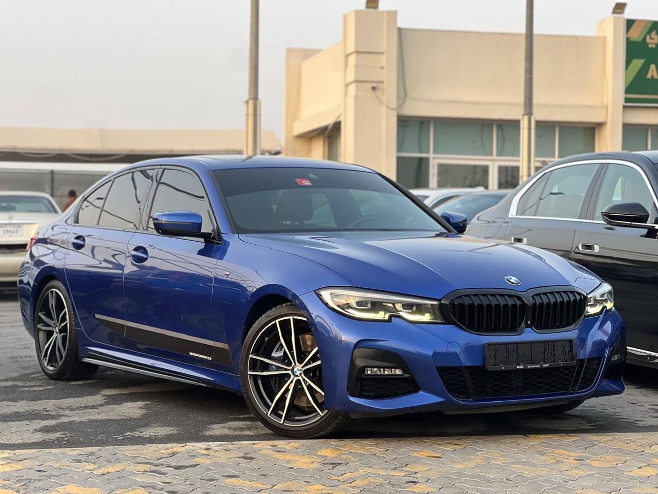 BMW 330i M SPORT