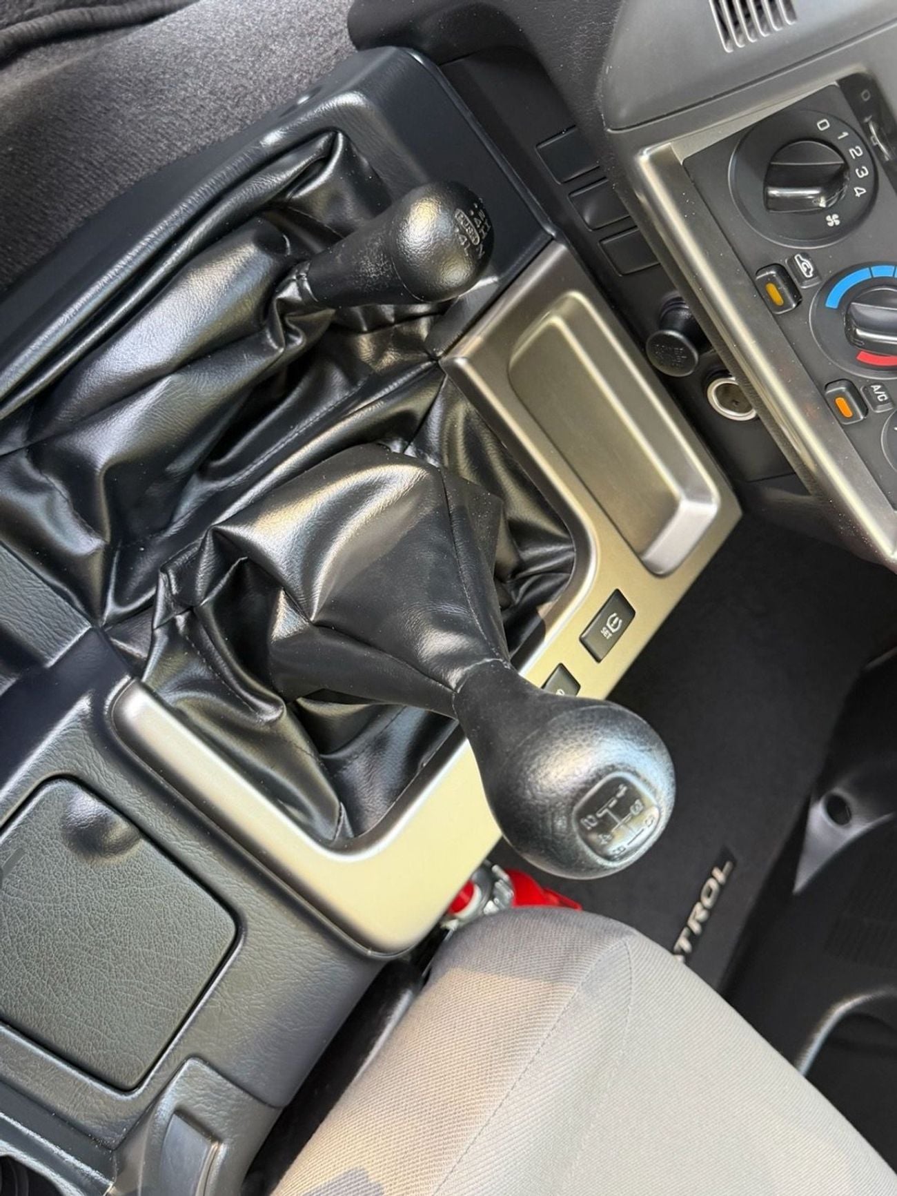 Nissan Patrol HT SAFARI