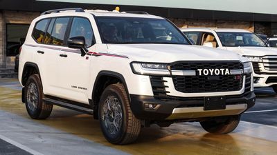 Toyota Land Cruiser GR SPORT