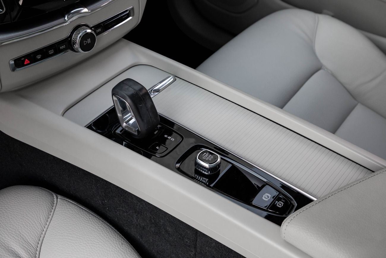 فولفو XC 60 INSCRIPTION SPORT