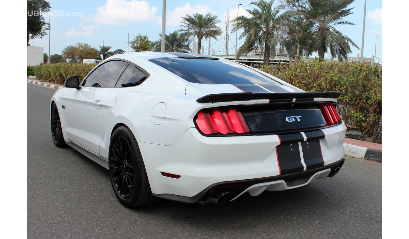 Ford Mustang 2015 / GT PREMIUM / V8/ 5.0/ GCC/ 100% ORIGINAL PAINT/ FULL SERVICE / 1 YEAR WARRANTY