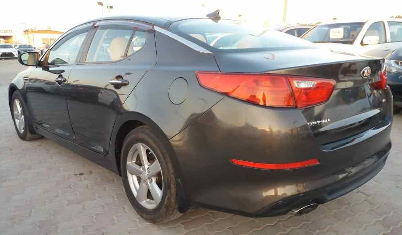 Kia Optima اوراق جمارك بحاله ممتازه