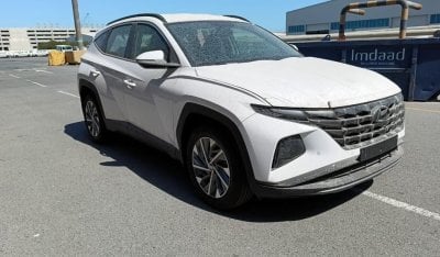 Hyundai Tucson 2.0 L , rims 18