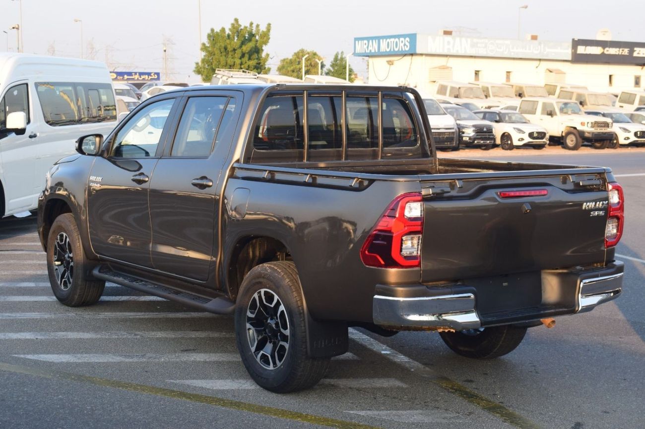 Toyota Hilux GLX 2.8L A/T