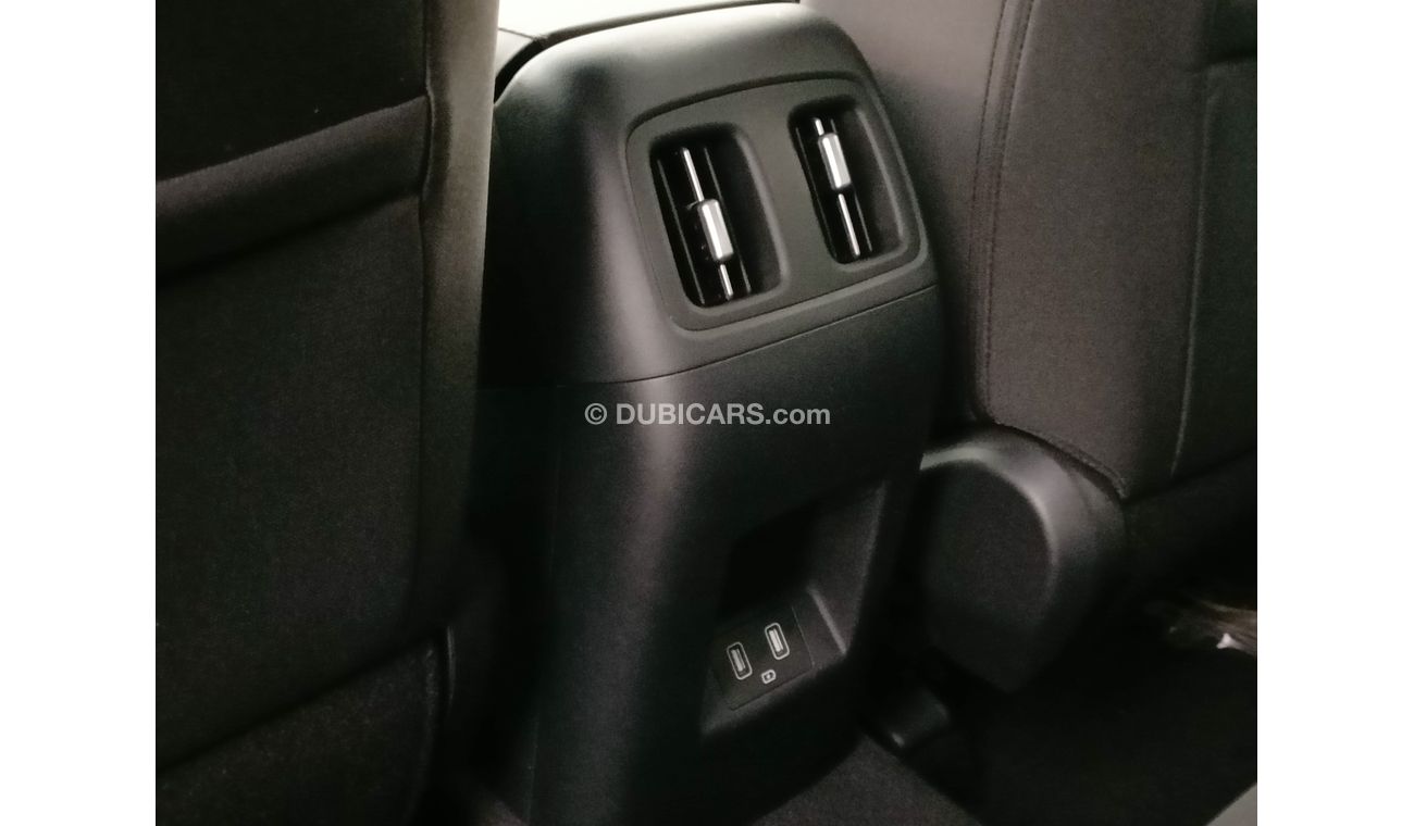 Hyundai Tucson 1.6L PETROL / DVD + CAMERA / REAR A/C (CODE # 95281)