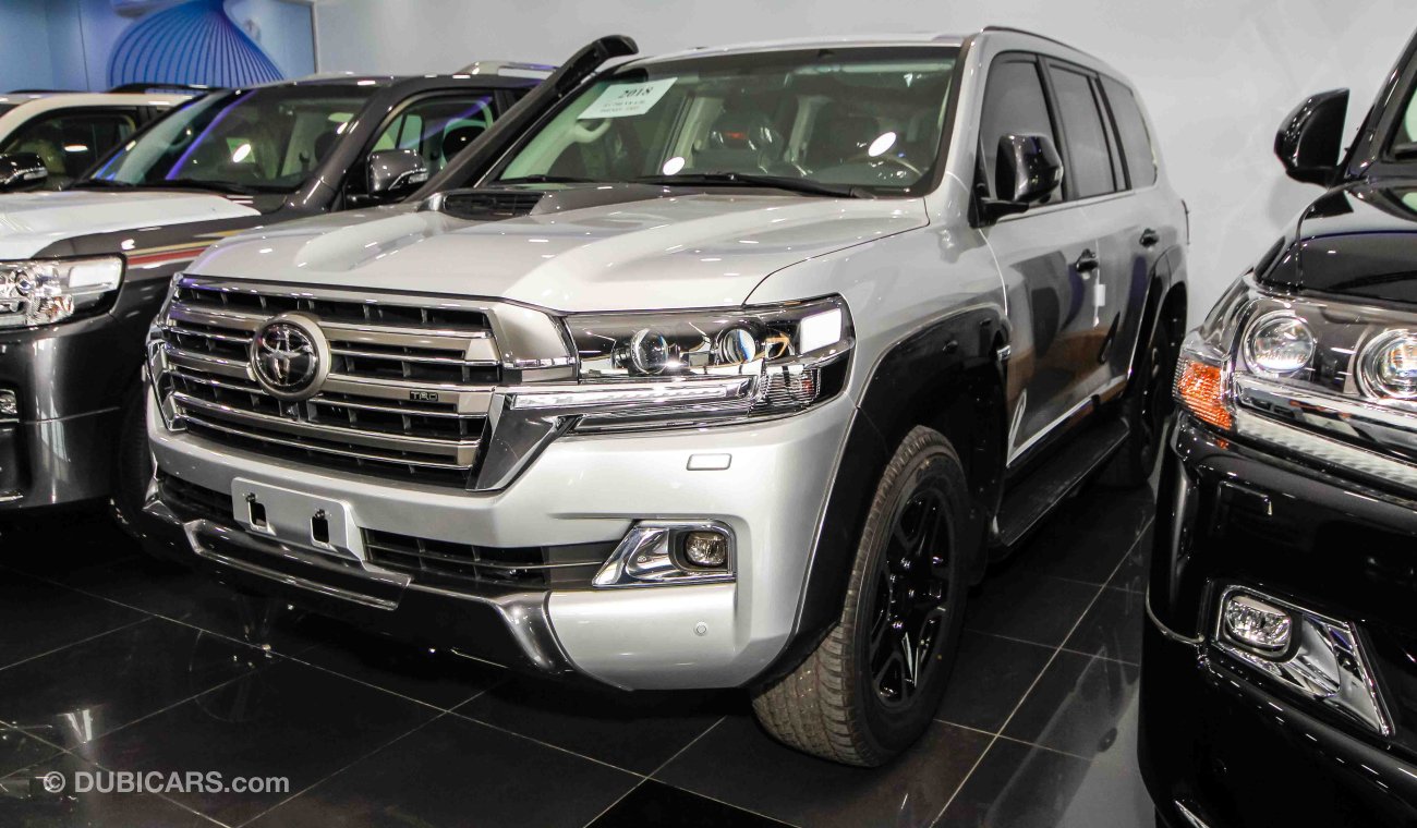 Toyota Land Cruiser GXR V8 TRD