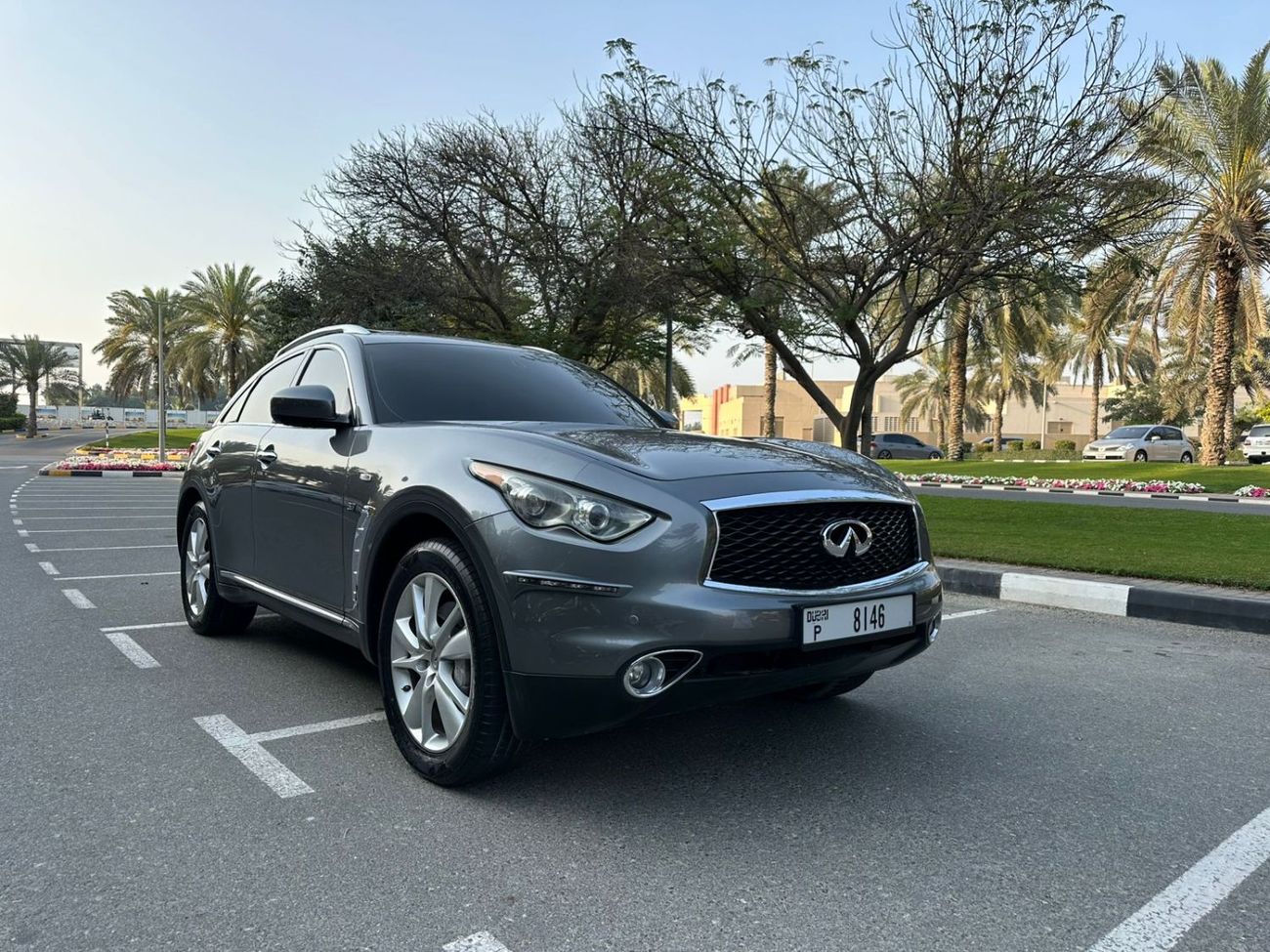 إنفينيتي QX70