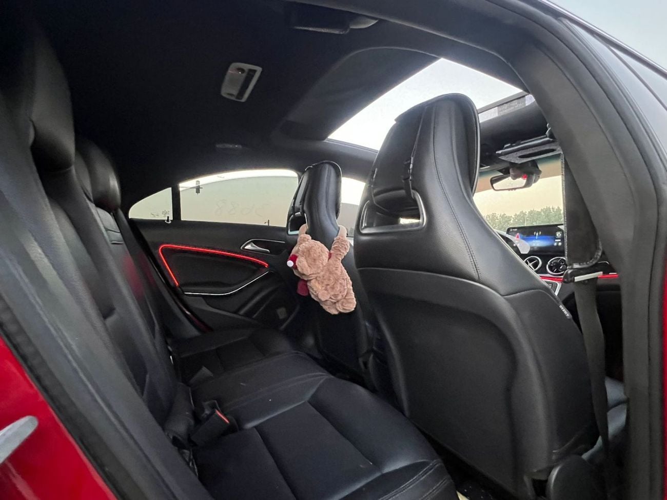 Mercedes Benz CLA250