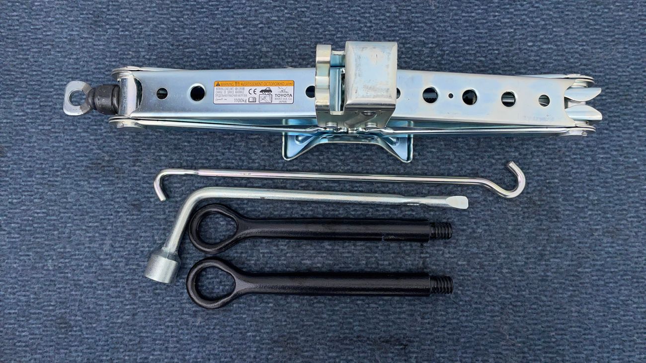 Toyota RAV4 ADVENTURE 2.5 | Zero Down Payment | Free Home Test Drive