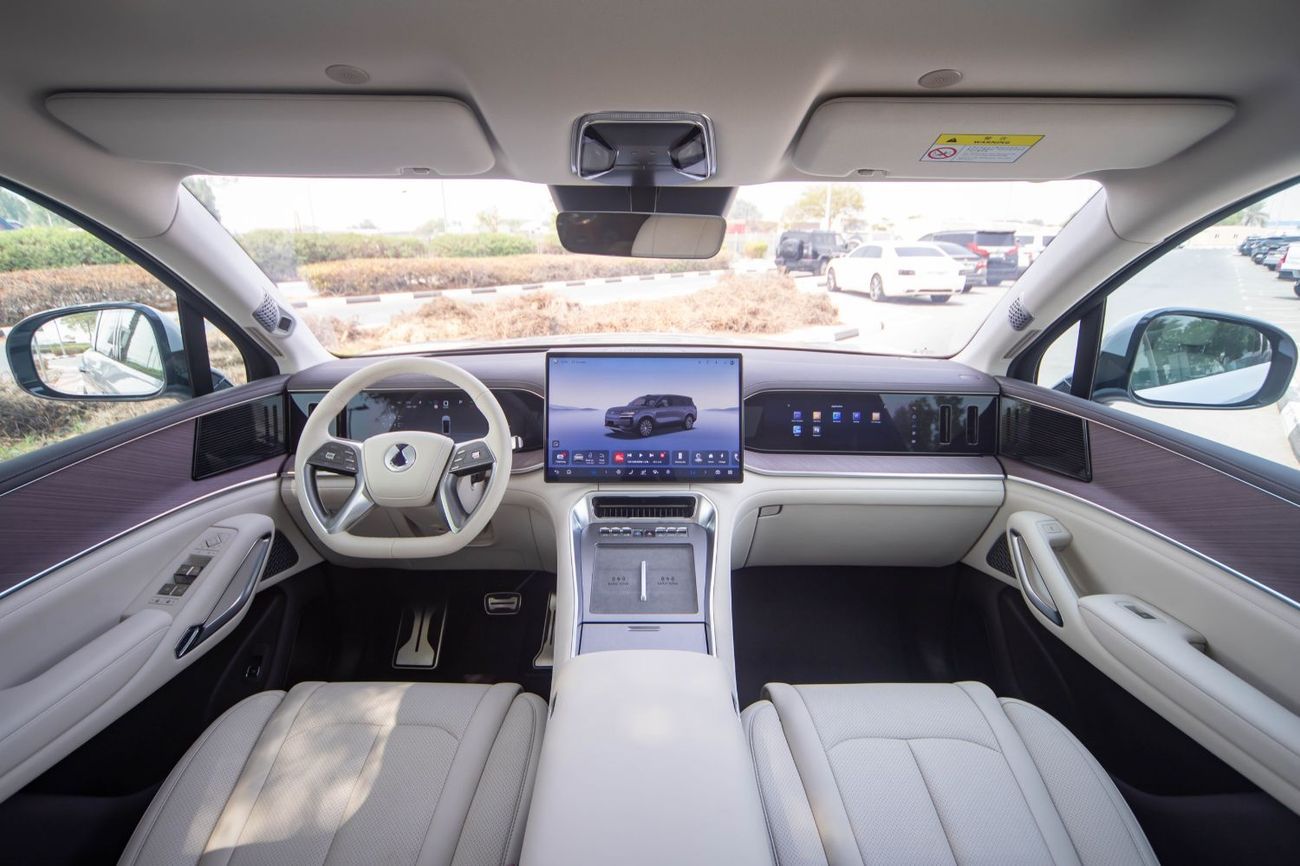 Denza N9 Premium Denza N9 Prestige 2025