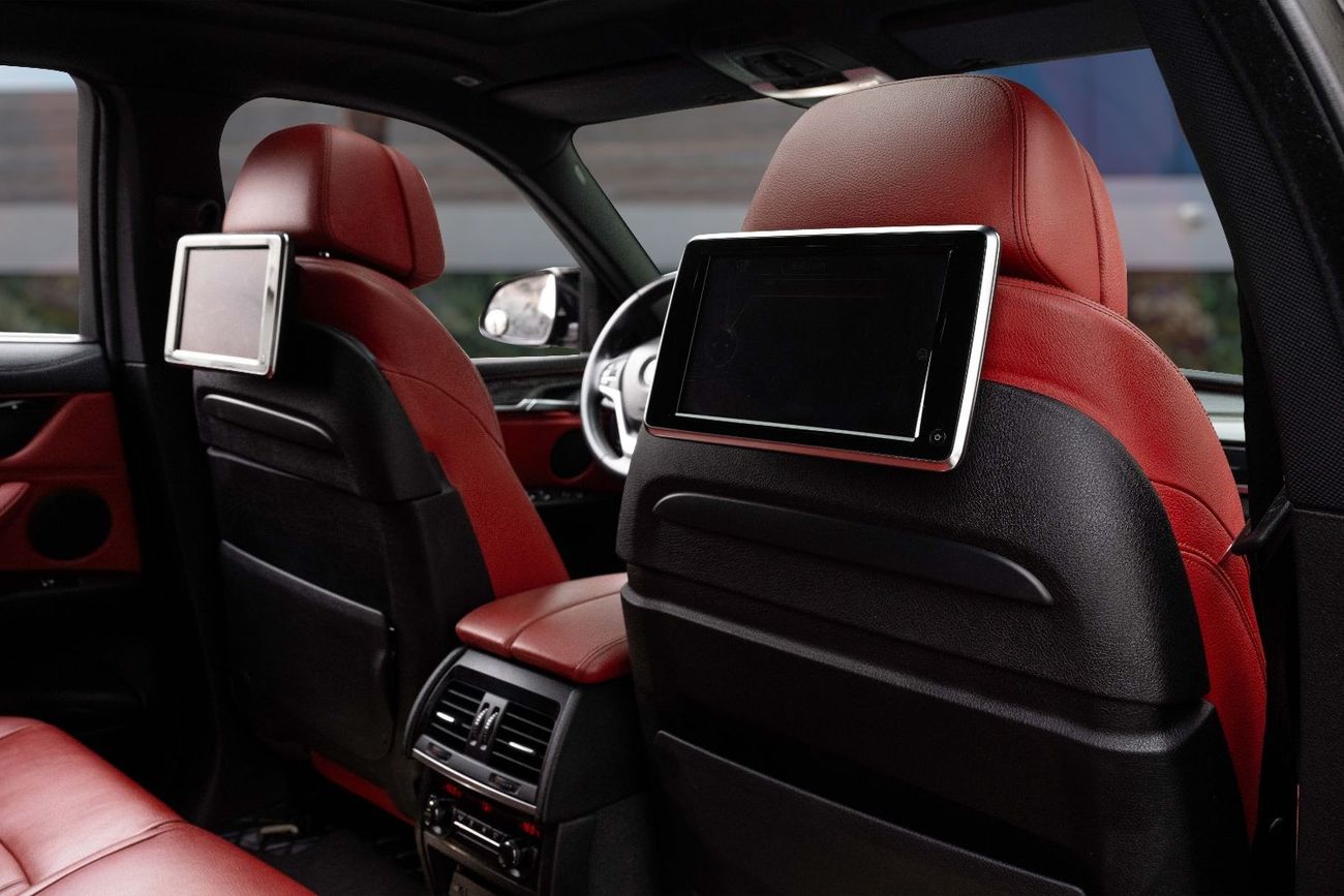 BMW X6 50i Exclusive xDrive50i | 3,069 P.M (3 Years)⁣ | 0% Downpayment | Under Warranty!