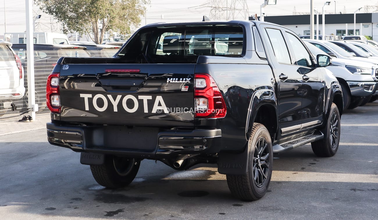 تويوتا هيلوكس GR sport